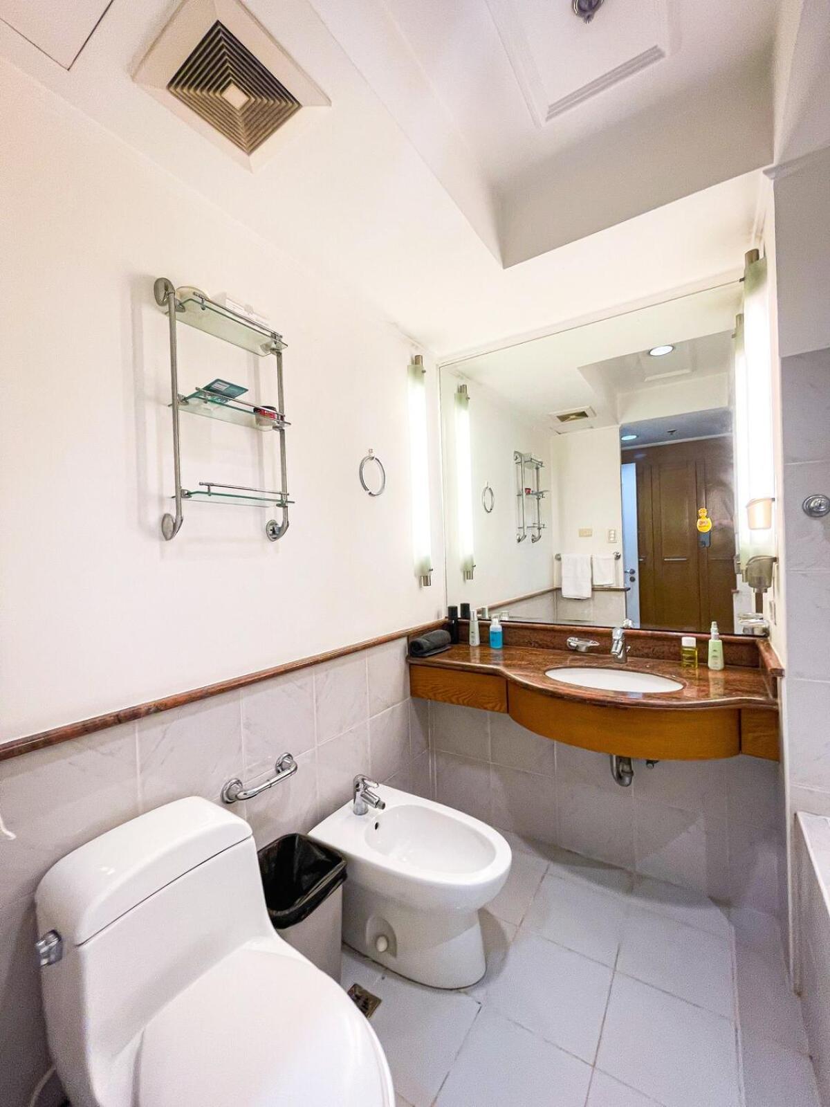 Apartment Stunning & Luxury 4br In Bay White Manila