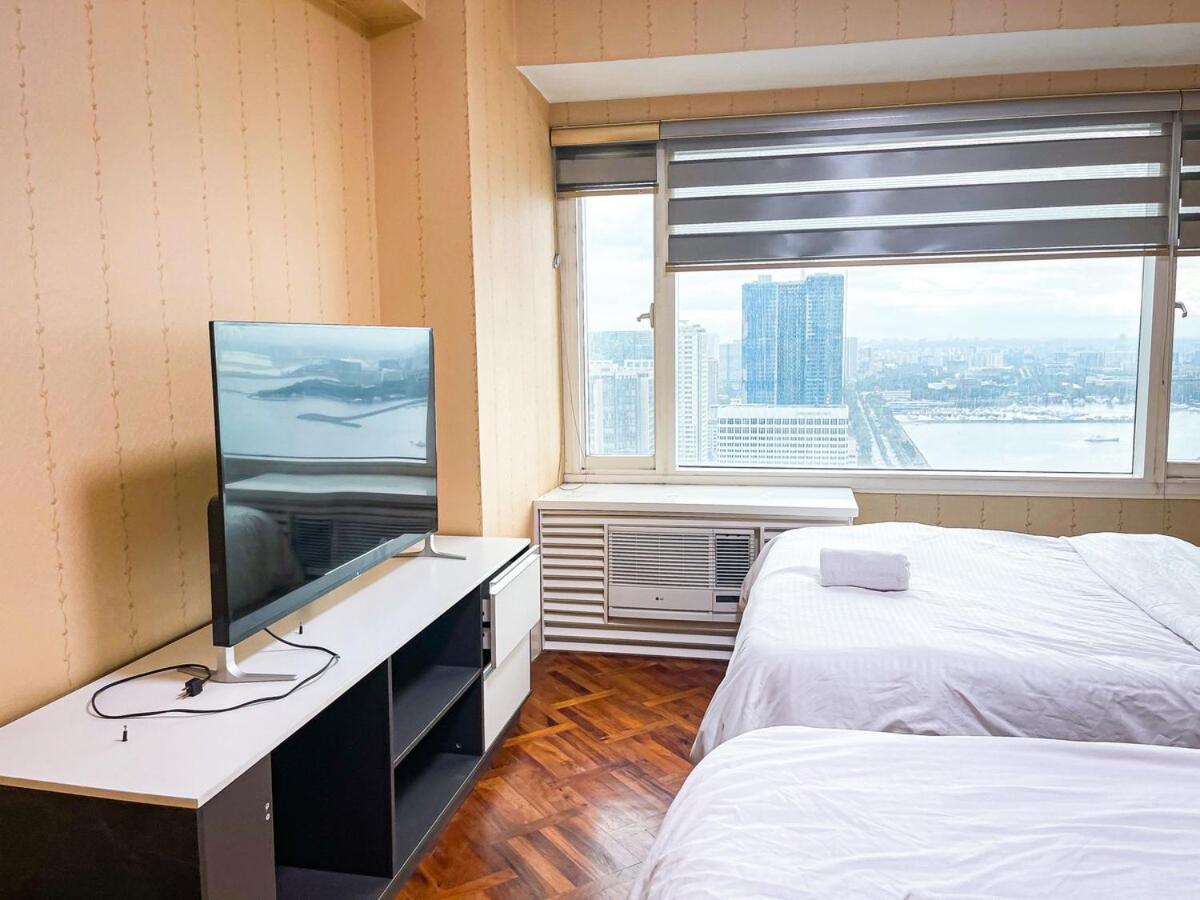 Stunning & Luxury 4br In Bay White Apartment Manila